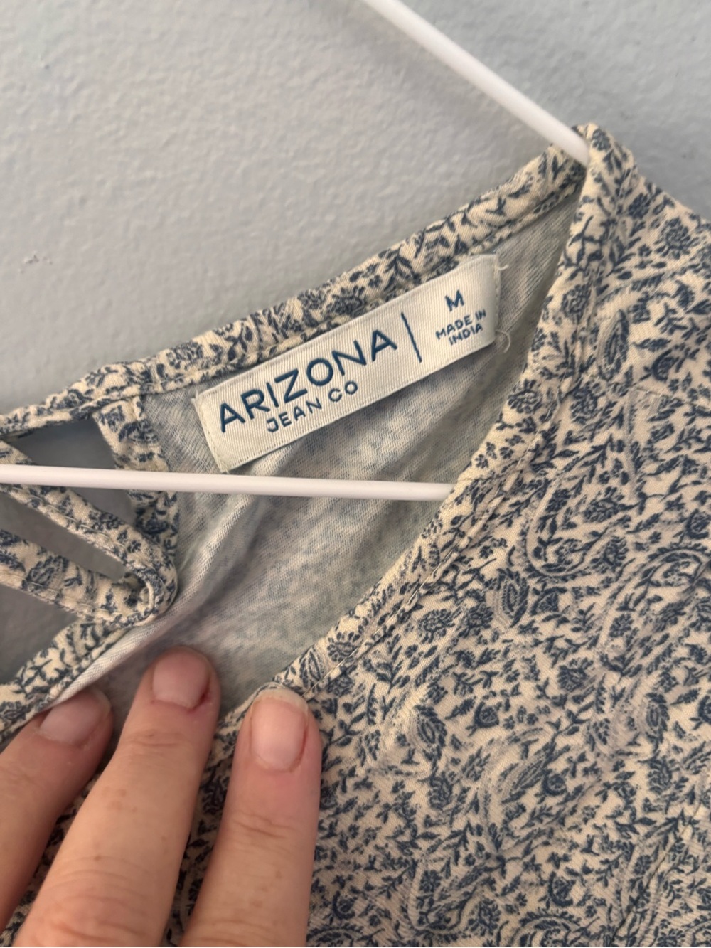 Arizona Jean Company Cream Floral Peasant Top with Red Border - Picture 2 of 7